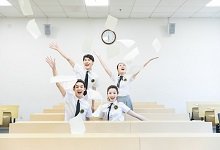 在舒适度上要比Macan更好